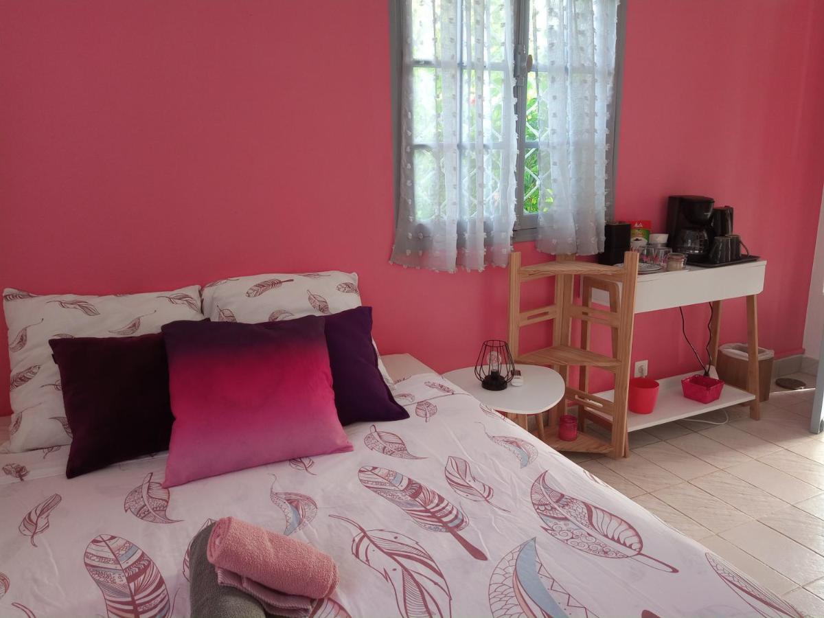 Jardin Des Anges-Bungalows Creoles Et Studio Le Moule Εξωτερικό φωτογραφία